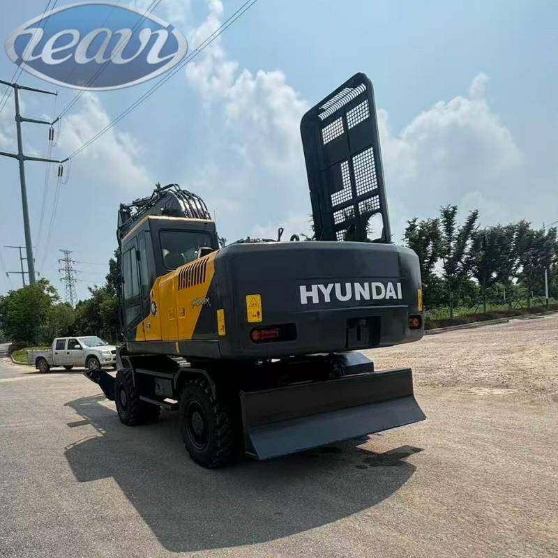Hyundai Wheel Excavator R210W high quality