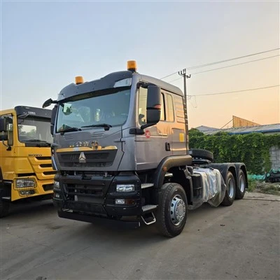 Влекач камион HOWO TX 6x4